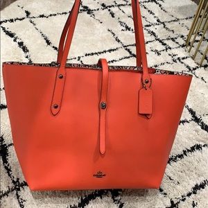 Coach Market Tote in JASPER Color